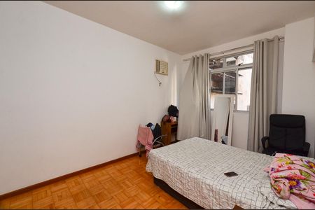 Quarto 1 de apartamento para alugar com 3 quartos, 96m² em Centro, Belo Horizonte