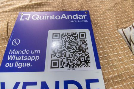 Apartamento à venda com 66m², 2 quartos e 1 vagaPlaquinha 