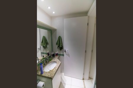 Apartamento à venda com 66m², 2 quartos e 1 vagaBanheiro da Suíte