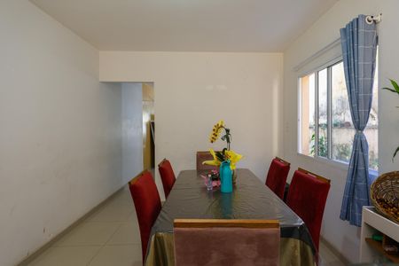 Casa à venda com 160m², 3 quartos e 2 vagasCozinha