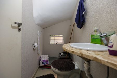 Casa à venda com 160m², 3 quartos e 2 vagasLavabo