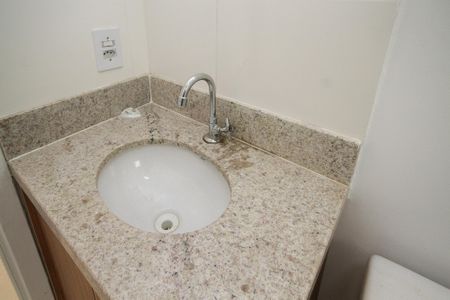 Apartamento para alugar com 49m², 2 quartos e 1 vaga Apartamento para alugar com 49m², 2 quartos e 1 vagaBanheiro