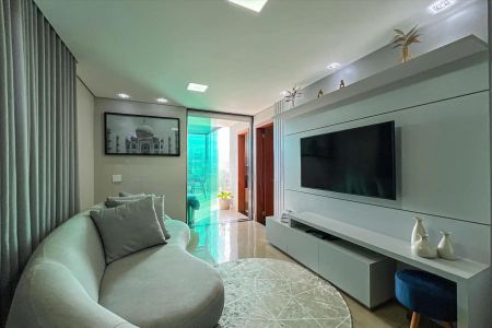 Apartamento para alugar com 4 quartos, 200m² em Santa Efigênia, Belo Horizonte