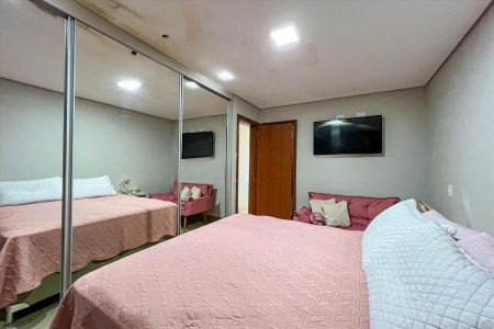 Apartamento para alugar com 200m², 4 quartos e 2 vagas