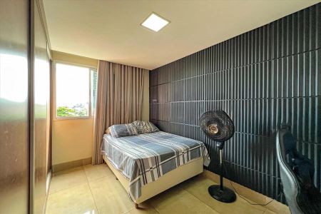 Apartamento para alugar com 200m², 4 quartos e 2 vagas