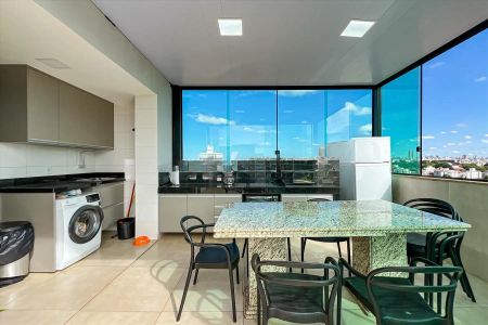 Apartamento para alugar com 4 quartos, 200m² em Santa Efigênia, Belo Horizonte
