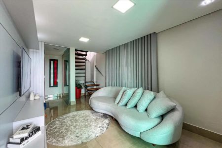 Apartamento para alugar com 4 quartos, 200m² em Santa Efigênia, Belo Horizonte