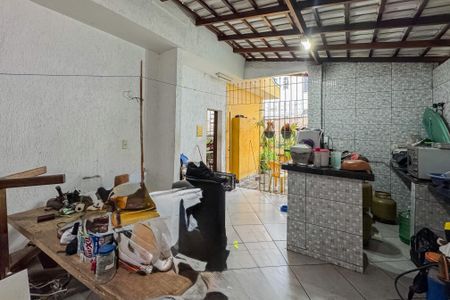 Casa à venda com 230m², 4 quartos e 1 vaga