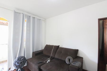 Casa à venda com 360m², 6 quartos e 4 vagas Casa à venda com 360m², 6 quartos e 4 vagasCasa 1 - Sala