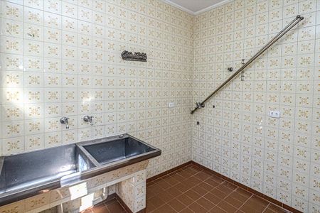 Casa à venda com 228m², 3 quartos e 5 vagasárea de serviço coberta_1