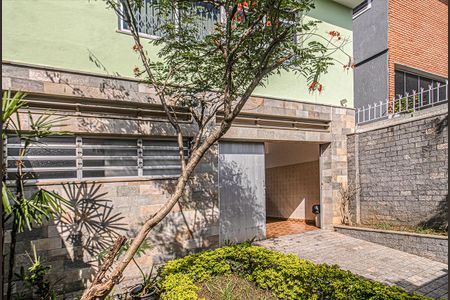 Casa à venda com 228m², 3 quartos e 5 vagasgaragem_2