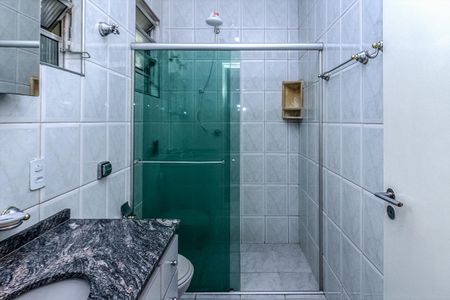 Casa à venda com 228m², 3 quartos e 5 vagasbanheiro na suíte_2