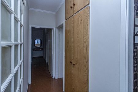 corredor para os cômodos com armario_1 de casa à venda com 3 quartos, 228m² em Sacomã, São Paulo