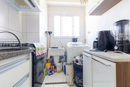 Apartamento à venda com 37m², 2 quartos e 1 vaga Apartamento à venda com 37m², 2 quartos e 1 vagaCozinha e Área de Serviço