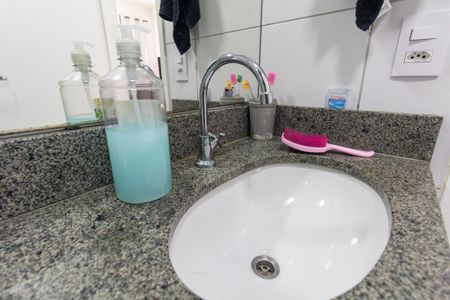 Apartamento à venda com 37m², 2 quartos e 1 vaga Apartamento à venda com 37m², 2 quartos e 1 vagaBanheiro