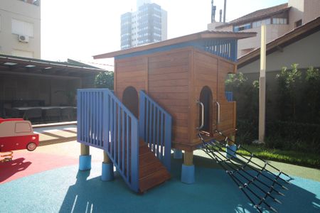 Apartamento à venda com 93m², 3 quartos e 2 vagasÁrea comum - Playground