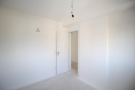 Apartamento à venda com 93m², 3 quartos e 2 vagasQuarto 2