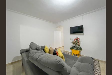 Casa à venda com 220m², 3 quartos e 2 vagas Casa à venda com 220m², 3 quartos e 2 vagasSala (Casa 1)
