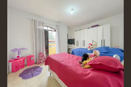 Casa à venda com 220m², 3 quartos e 2 vagas Casa à venda com 220m², 3 quartos e 2 vagasQuarto 1 (Casa 1)