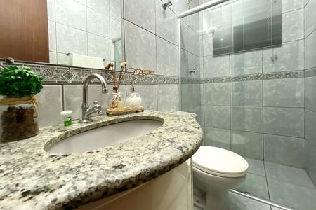 Casa para alugar com 300m², 4 quartos e 4 vagas Casa para alugar com 300m², 4 quartos e 4 vagasBanheiro