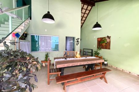 Casa para alugar com 300m², 4 quartos e 4 vagas Casa para alugar com 300m², 4 quartos e 4 vagasÁrea coberta