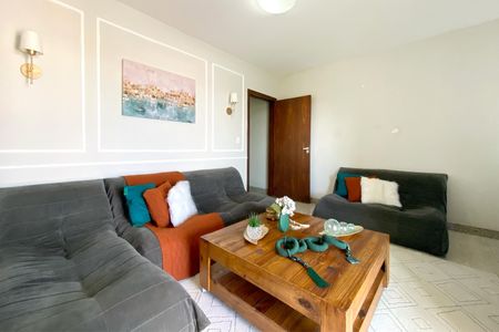 Casa para alugar com 300m², 4 quartos e 4 vagas Casa para alugar com 300m², 4 quartos e 4 vagasSala