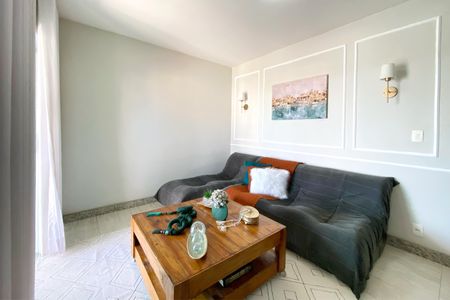 Casa para alugar com 300m², 4 quartos e 4 vagas Casa para alugar com 300m², 4 quartos e 4 vagasSala