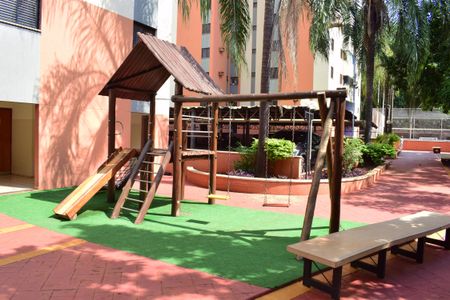 Apartamento para alugar com 79m², 2 quartos e 2 vagasÁrea comum - Playground