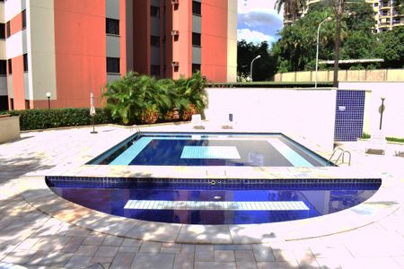 Apartamento para alugar com 79m², 2 quartos e 2 vagasÁrea comum - Piscina