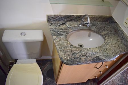 Apartamento para alugar com 79m², 2 quartos e 2 vagasBanheiro