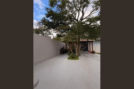 Casa para alugar com 140m², 3 quartos e 5 vagas