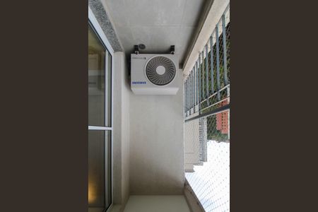Apartamento à venda com 62m², 3 quartos e 2 vagas Apartamento à venda com 62m², 3 quartos e 2 vagasVaranda