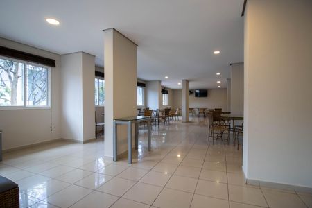 Apartamento à venda com 62m², 3 quartos e 2 vagas Apartamento à venda com 62m², 3 quartos e 2 vagasSalão de festas