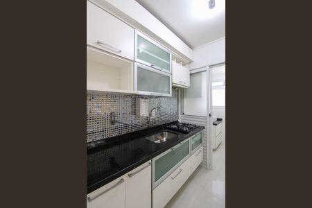 Apartamento à venda com 62m², 3 quartos e 2 vagas Apartamento à venda com 62m², 3 quartos e 2 vagasCozinha