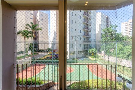 Apartamento à venda com 55m², 2 quartos e 1 vaga Apartamento à venda com 55m², 2 quartos e 1 vagaSala - Sacada