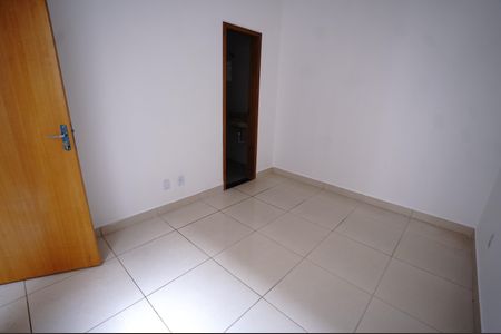 Casa para alugar com 55m², 2 quartos e 1 vaga