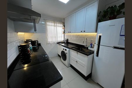 Apartamento à venda com 56m², 2 quartos e 1 vaga Apartamento à venda com 56m², 2 quartos e 1 vagaCozinha