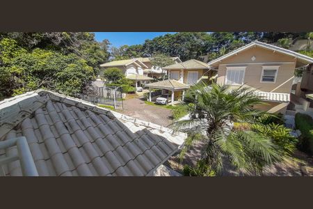 Casa de condomínio à venda com 180m², 4 quartos e 4 vagas Casa de condomínio à venda com 180m², 4 quartos e 4 vagasVista da Suíte 2