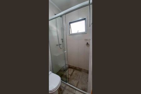 Casa de condomínio à venda com 180m², 4 quartos e 4 vagas Casa de condomínio à venda com 180m², 4 quartos e 4 vagasBanheiro da Suíte 2