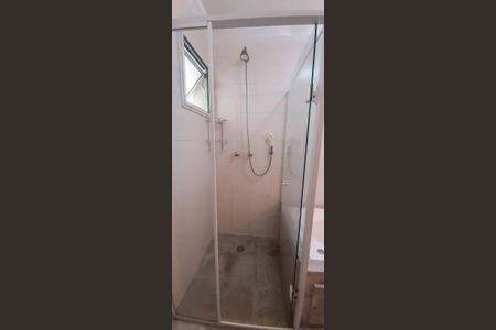 Casa de condomínio à venda com 180m², 4 quartos e 4 vagas Casa de condomínio à venda com 180m², 4 quartos e 4 vagasBanheiro da Suíte 1