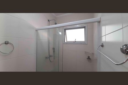 Casa de condomínio à venda com 180m², 4 quartos e 4 vagas Casa de condomínio à venda com 180m², 4 quartos e 4 vagasBanheiro da Suíte 2