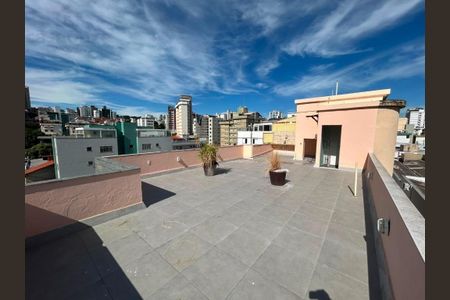 Apartamento à venda com 135m², 2 quartos e 2 vagas
