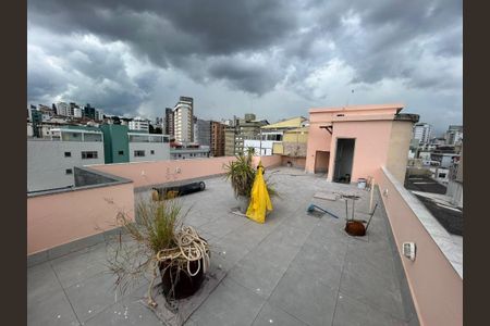 Apartamento à venda com 135m², 2 quartos e 2 vagasFoto 03