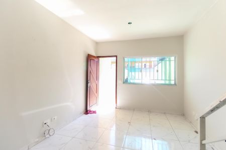 Sala de casa para alugar com 2 quartos, 125m² em Vila Sao Geraldo, São Paulo