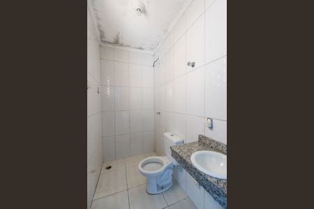 Casa para alugar com 125m², 2 quartos e 2 vagas Casa para alugar com 125m², 2 quartos e 2 vagasBanheiro da Suíte 1