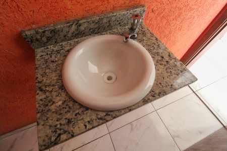 Casa para alugar com 125m², 2 quartos e 2 vagas Casa para alugar com 125m², 2 quartos e 2 vagasLavabo