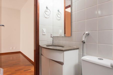 Apartamento para alugar com 65m², 3 quartos e 1 vaga Apartamento para alugar com 65m², 3 quartos e 1 vagaBanheiro Social
