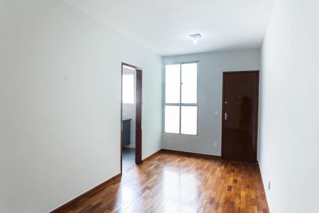 sala de apartamento para alugar com 3 quartos, 65m² em Buritis, Belo Horizonte