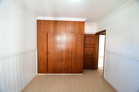 Apartamento à venda com 74m², 2 quartos e 1 vagaQuarto 2
