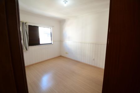 Apartamento à venda com 74m², 2 quartos e 1 vagaQuarto 2